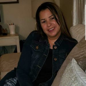 Meet your Posher, Yohana